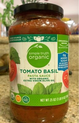 Tomato basil pasta sauce with organic extra virgin olive oil