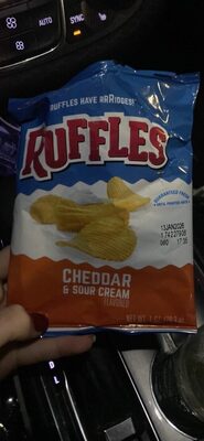 CHEDDAR & SOUR CREAM FLAVORED