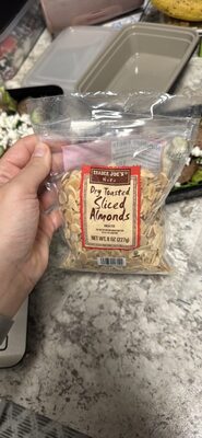 Dry Toasted Sliced Almonds