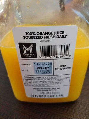 100% orange juice squeezed fresh daily