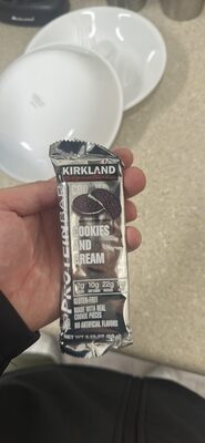Cookies and Cream Protein Bar