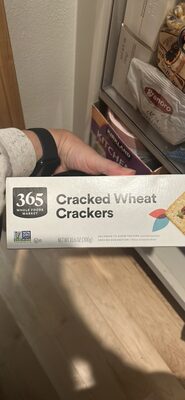 Cracked Wheat Crackers