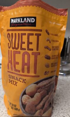 Sweet Heat Snack Mix