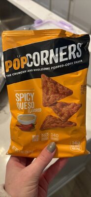 POP CORNERS Spicy Queso Flavored