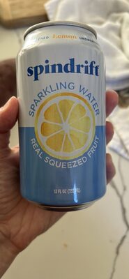 SPARKLING WATER REAL SQUEEZED FRUIT