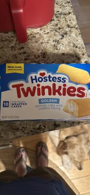 Golden sponge cake with creamy filling