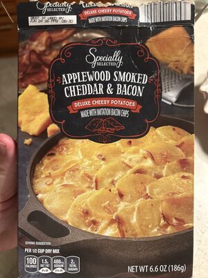 Applewood Smoked Cheddar & Bacon Deluxe Cheesy Potatoes