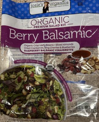 Berry Balsamic Organic Premium Salad Kit