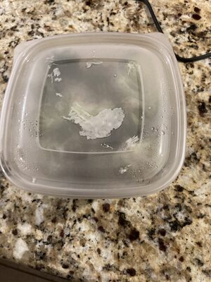 Brocli Salad with Raisins and Bacon