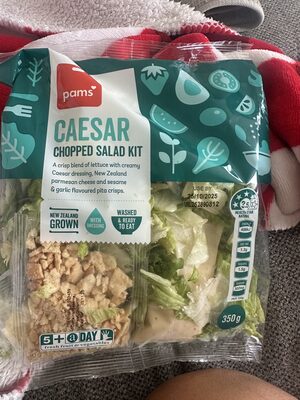 Caesar Chopped Salad Kit
