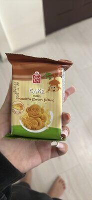 Cake with vanilla flavor filling