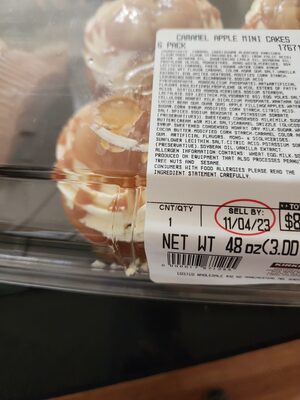 Caramel Apple Mini Cakes