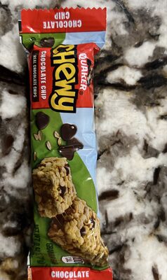 Chewy chocolate chip granola bar