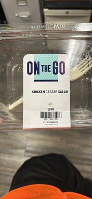 CHICKEN CAESAR SALAD