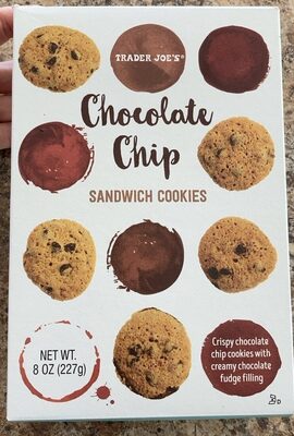 Chocolat chip sandwich cookies