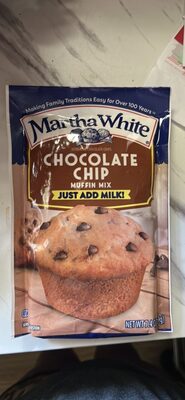 CHOCOLATE CHIP MUFFIN