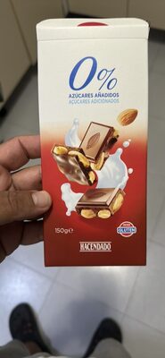 Chocolate con leche y almendras enteras