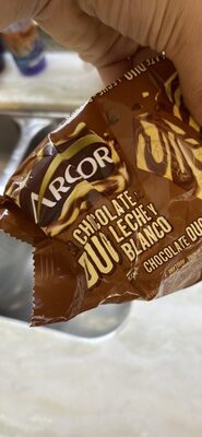 CHOCOLATE DUO LECHE Y BLANCO