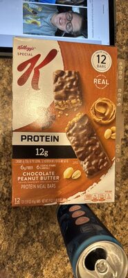 CHOCOLATE PEANUT BUTTER PROTEIN MEAL BARS