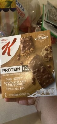 CHOCOLATEY CHIP COOKIE DOUGH PROTEIN MEAL BARS