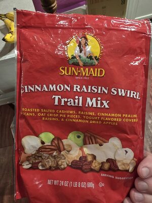 Cinnamon Raisin Swirl Trail Mix