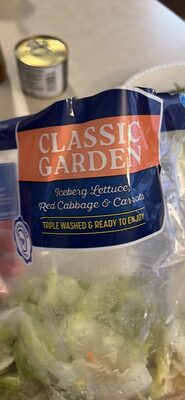 Classic Garden Iceberg Lettuce, Red Cabbage & Carrots