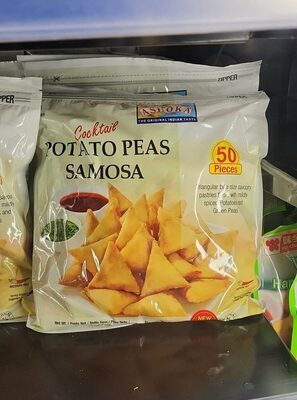 Cocktail potato peas samosa