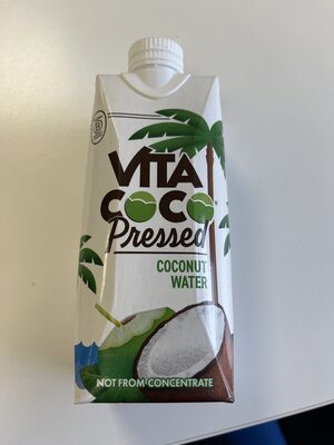 Coconut Water With Pressed Coconut