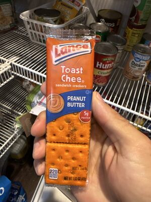 Cracker sandwiches, peanut butter