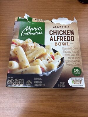 Creamy blackened seasoned alfredo pasta with chicken breast