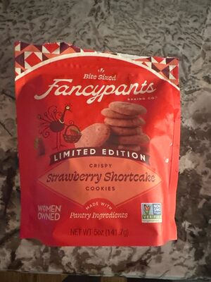 Crispy Strawberry Shortcake Cookies