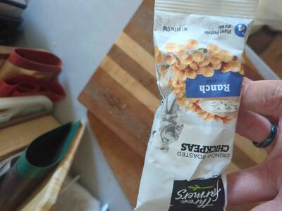 Crunchy roasted chickpeas