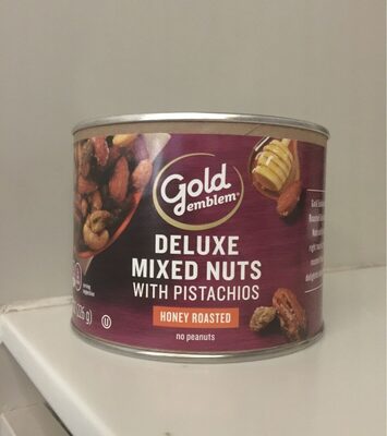 Deluxe mixed nuts with pistachios