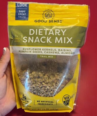 Dietary snack mix