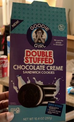 Double stuffed chocolate creme