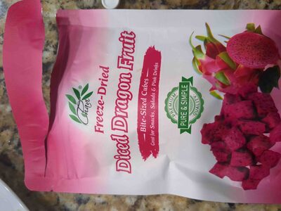 Freeze dried diced dragon fruit