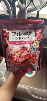 FRUIT GRANOLA STRAWBERRY