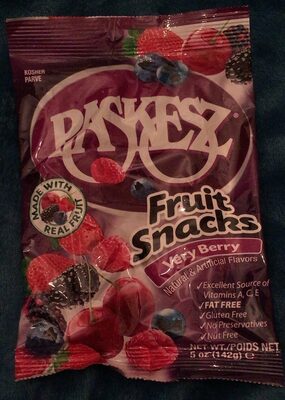 Fruit snacks very berry