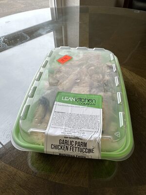 Garlic Parm Chicken Fettuccine