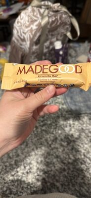 Granola Bar Cookies & Creme