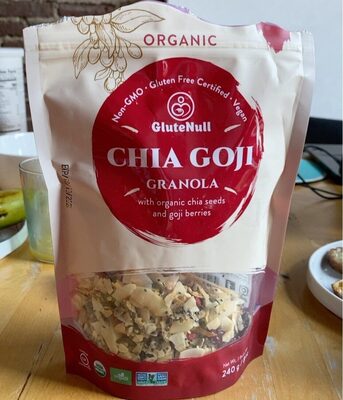 Granola clusters chia goji berry organic