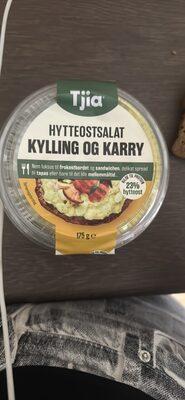 HYTTEOSTSALAT KYLLING OG KARRY