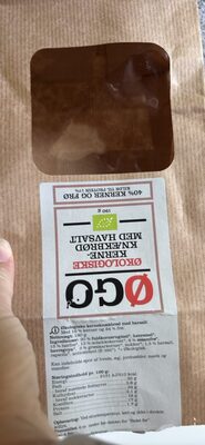 KERNEKNÆKBRØD MED HAVSALT