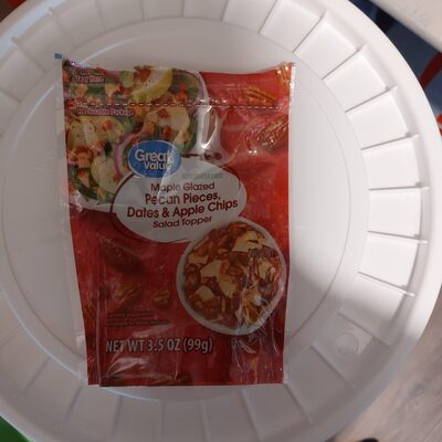 Maple Glazed Pecan Pieces, Dates & Apple chips