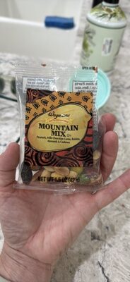 MOUNTAIN MIX Peanuts, Milk Chocolate Gems, Raisins, Almonds & Cashews