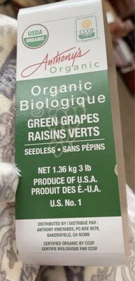 Ofganic green grapes