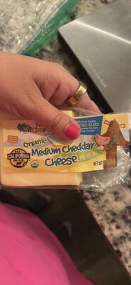Organic Medium Cheddar Cheese