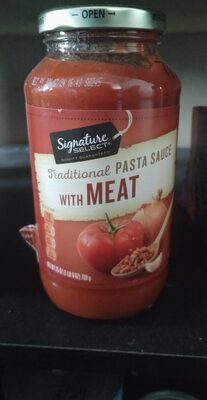 Pasta sauce with meat, meat