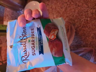 Peanuts, caramel, & nougat sweetened with stevia