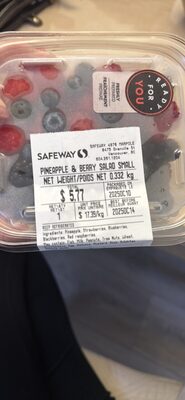 PINEAPPLE & BERRY SALAD SMALL